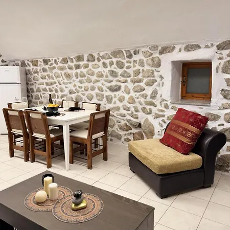 Lithos Traditional House Tatil Evi *