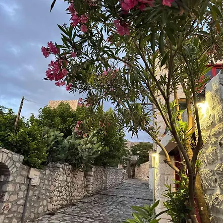 Tatil Evi Lithos Traditional House *