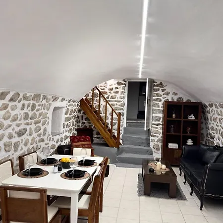 Lithos Traditional House *