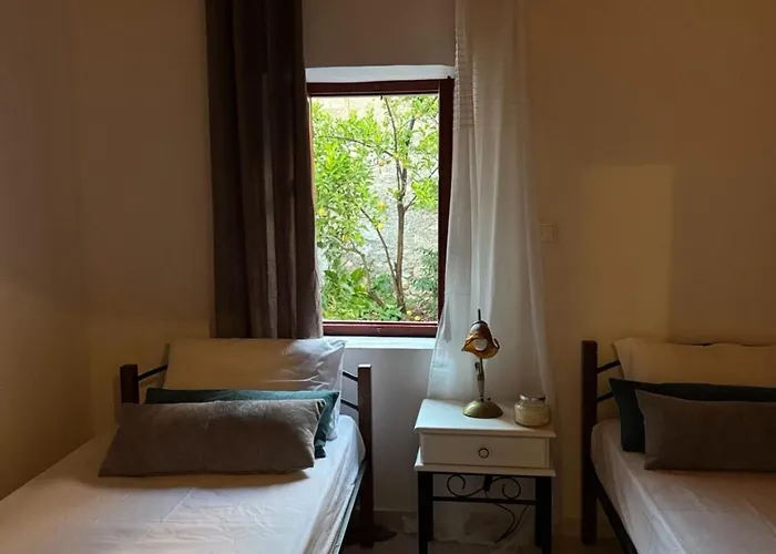 度假居 Lithos Traditional House 阿里奥波利斯