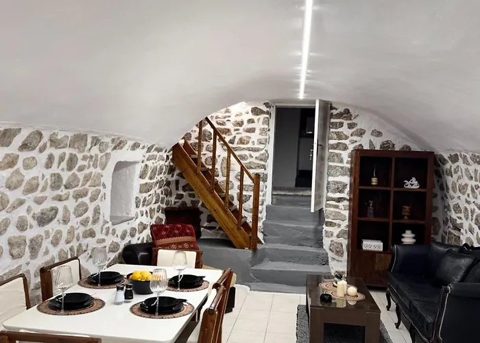 Lithos Traditional House *