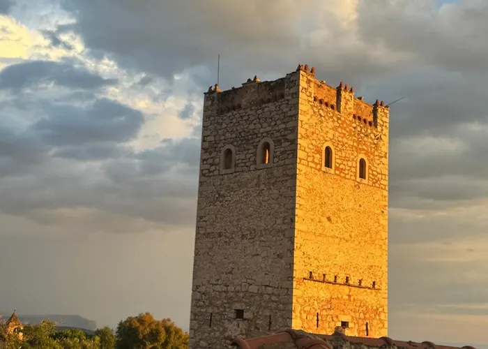 Lithos Traditional House Semesterbostad *