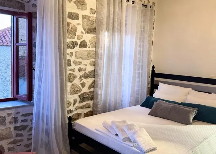 度假居 Lithos Traditional House 阿里奥波利斯